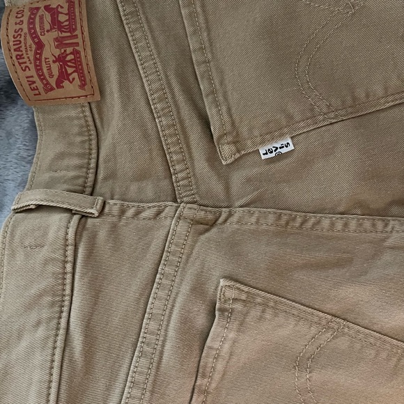 Levi’s classic wide leg crop jeans size 6 khaki color - Picture 6 of 6